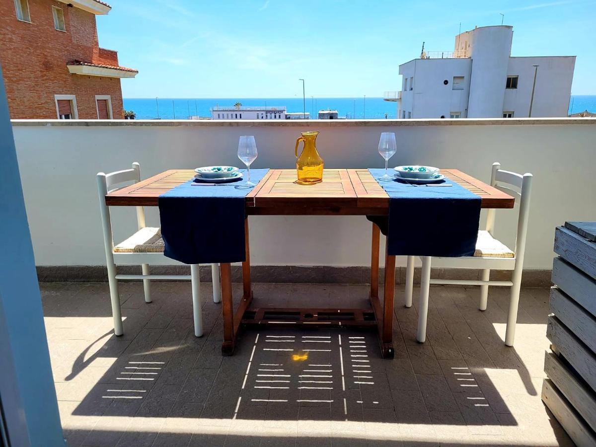 Brezza Di Mare Appartement Ostia Buitenkant foto