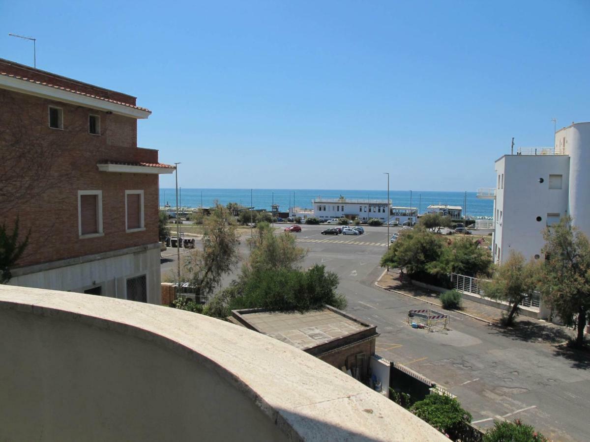 Brezza Di Mare Appartement Ostia Buitenkant foto
