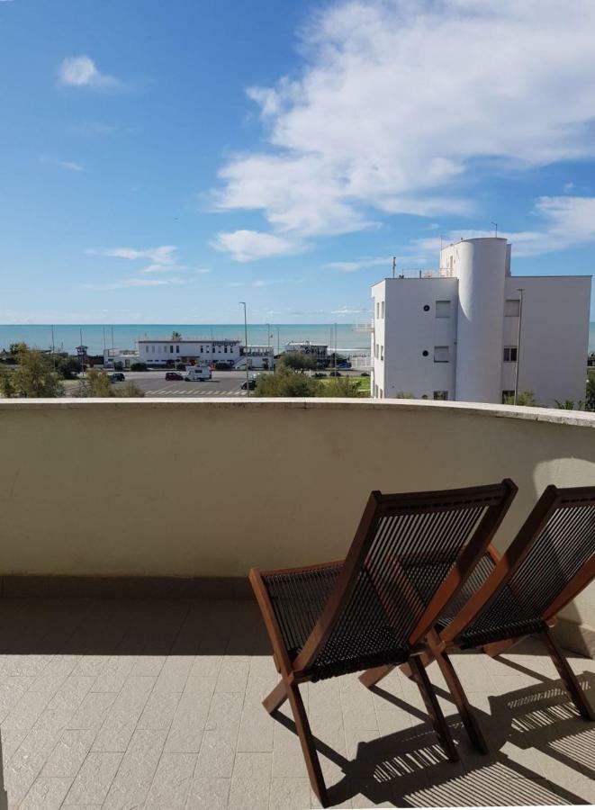 Brezza Di Mare Appartement Ostia Buitenkant foto